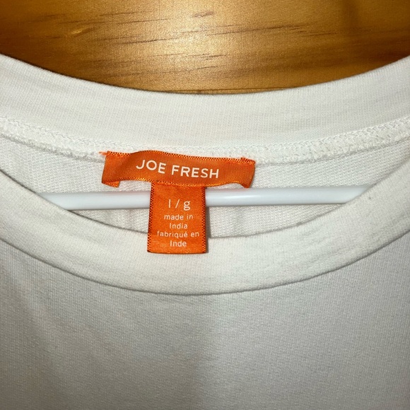 White top with detailed beading - Picture 2 of 5